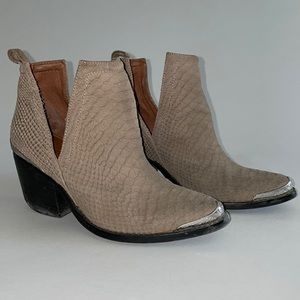 Jeffrey Campbell Cromwell Western Snake Taupe Bootie - Size 6.5